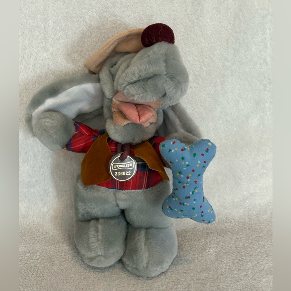 1998 Wrinkles Ganz Bros Grey Plush Stuffed Dog Blue Bone Heritage Collection 8”